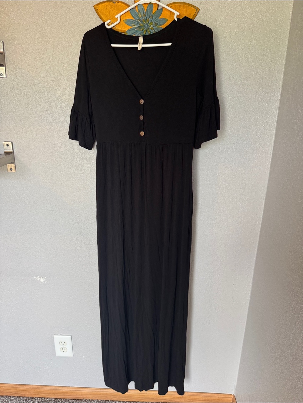 Beeson River Black V-Neck Maxi Dress with Ruffled Elbow Sleeves